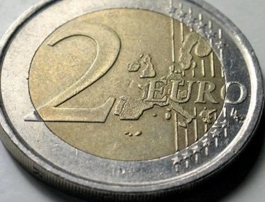 Aυτό είναι το νέο ελληνικό 2ευρω- Δείτε ποιόν απεικονίζει (φώτο)